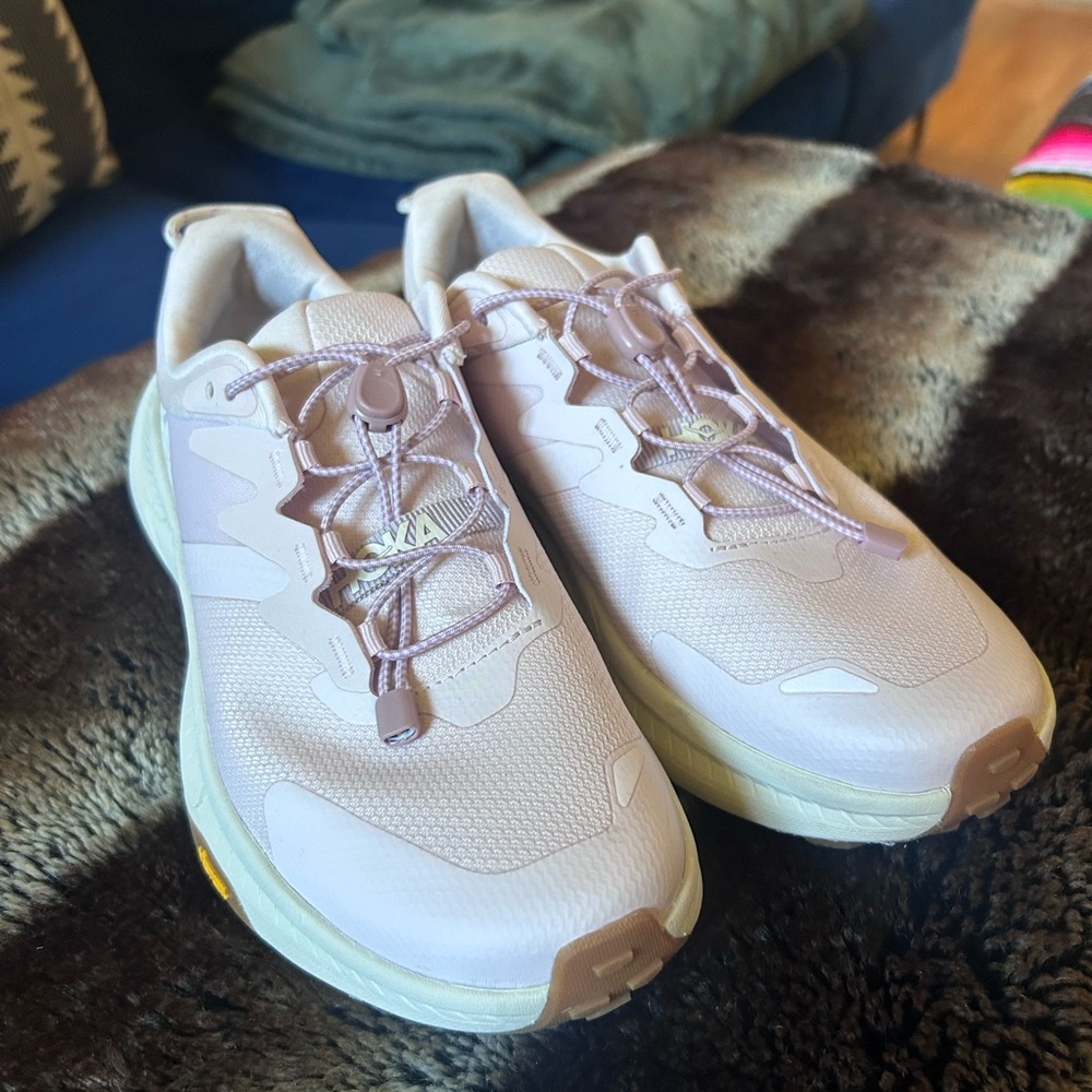 Hoka Transport - Picture 4 of 7
